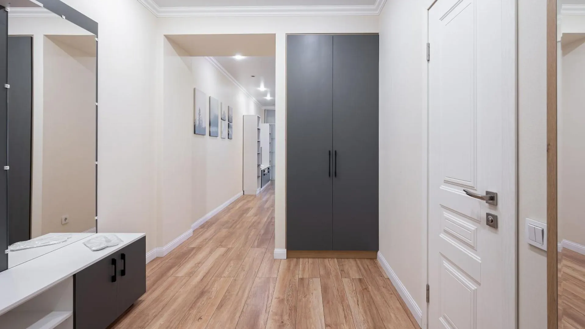 One Bedroom Apartment Near Arbat In The Center Of Almaty