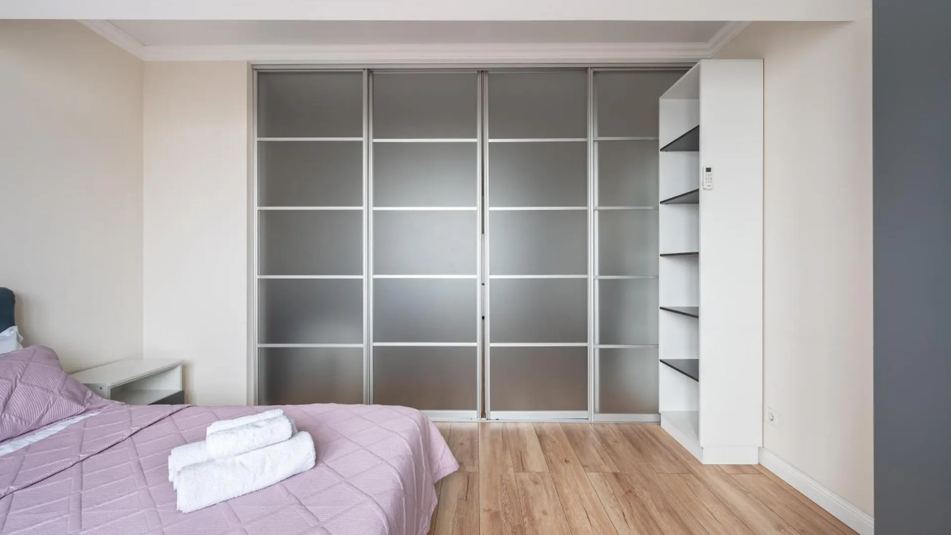 One Bedroom Apartment Near Arbat In The Center Of Алматы Казахстан