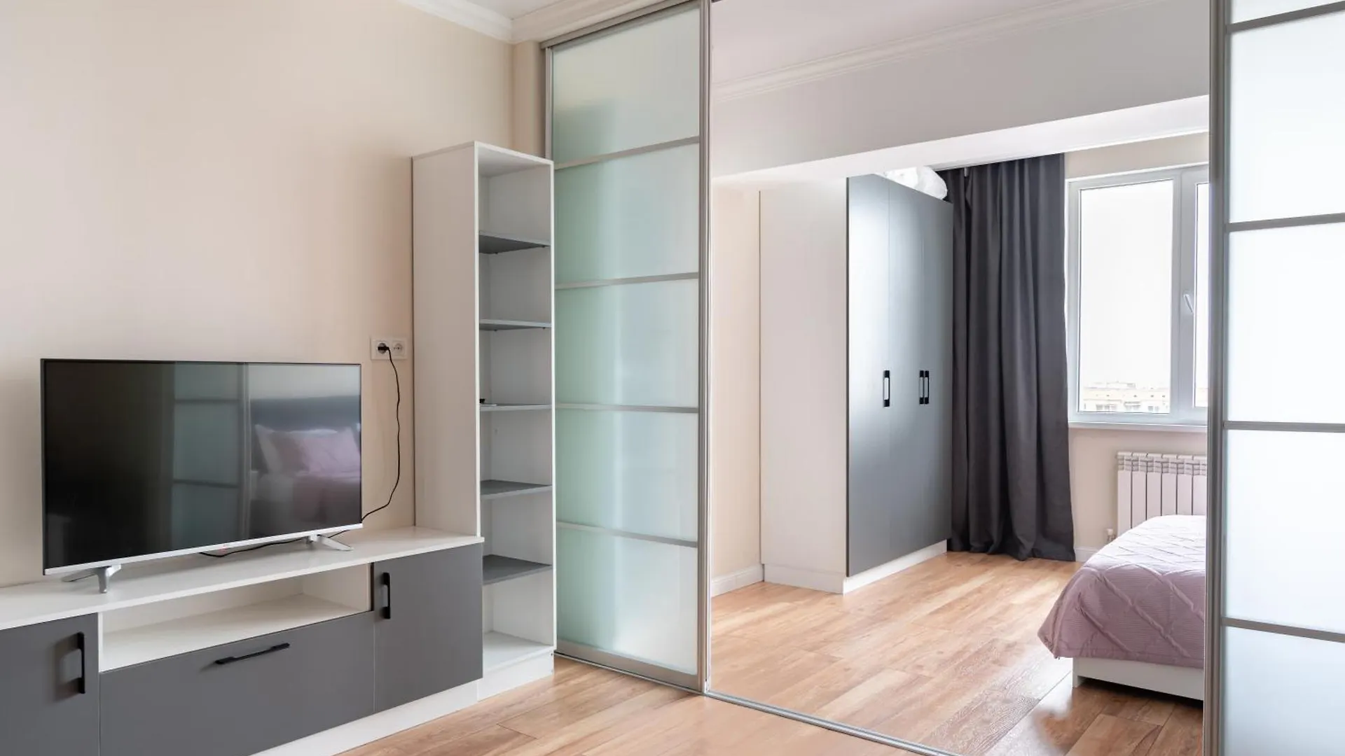 One Bedroom Apartment Near Arbat In The Center Of Алматы